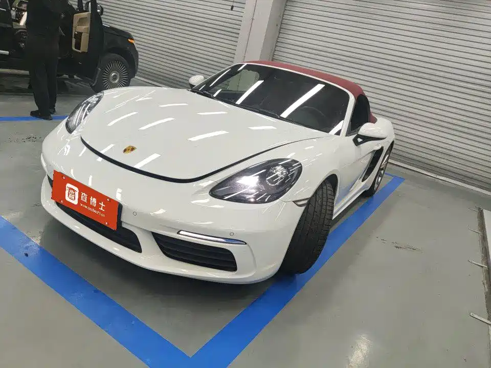 Купить Porsche 718