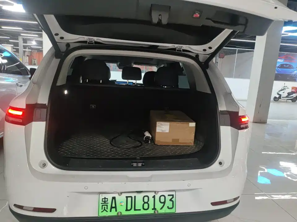 Leapmotor Leapmotor C10 — миниатюра 9