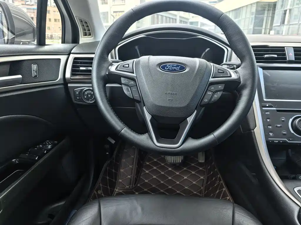 Ford Mondeo 2.0L GTDi200 Fashion Type, фото 12