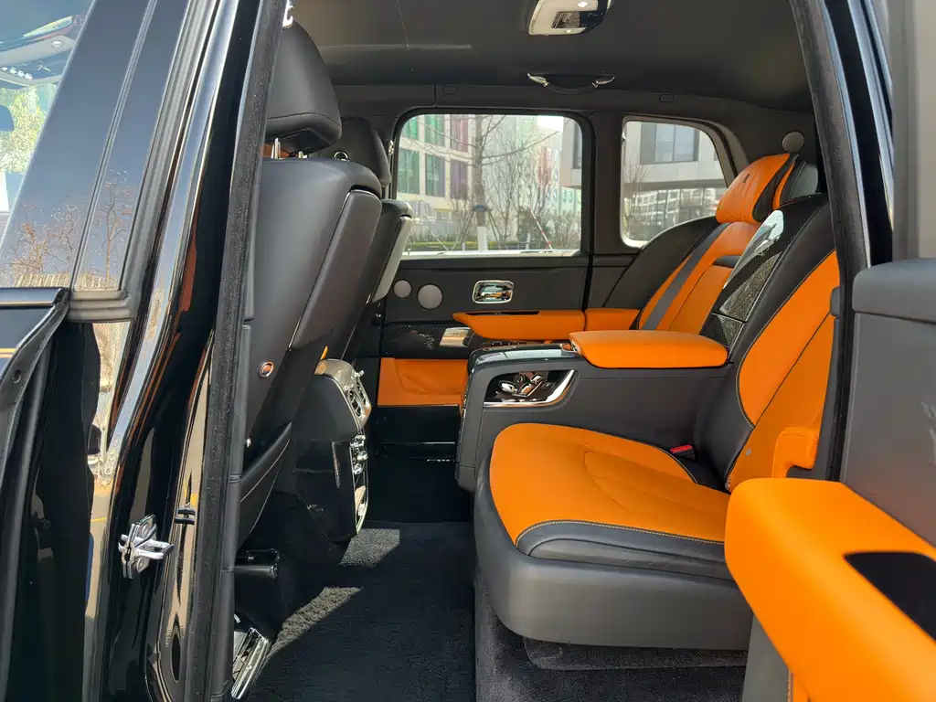 ROLLS-ROYCE CULLINAN