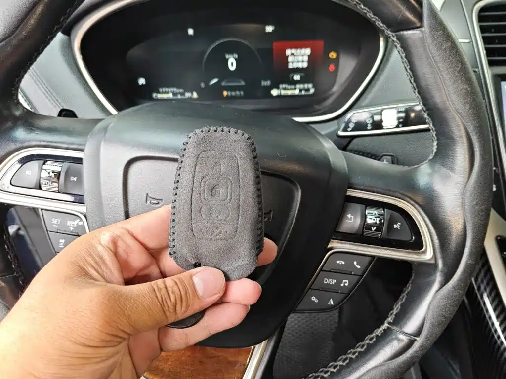 Lincoln Nautilus (Import) — миниатюра 12
