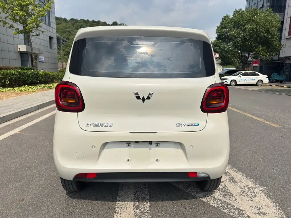 Wuling MINIEV — миниатюра 16