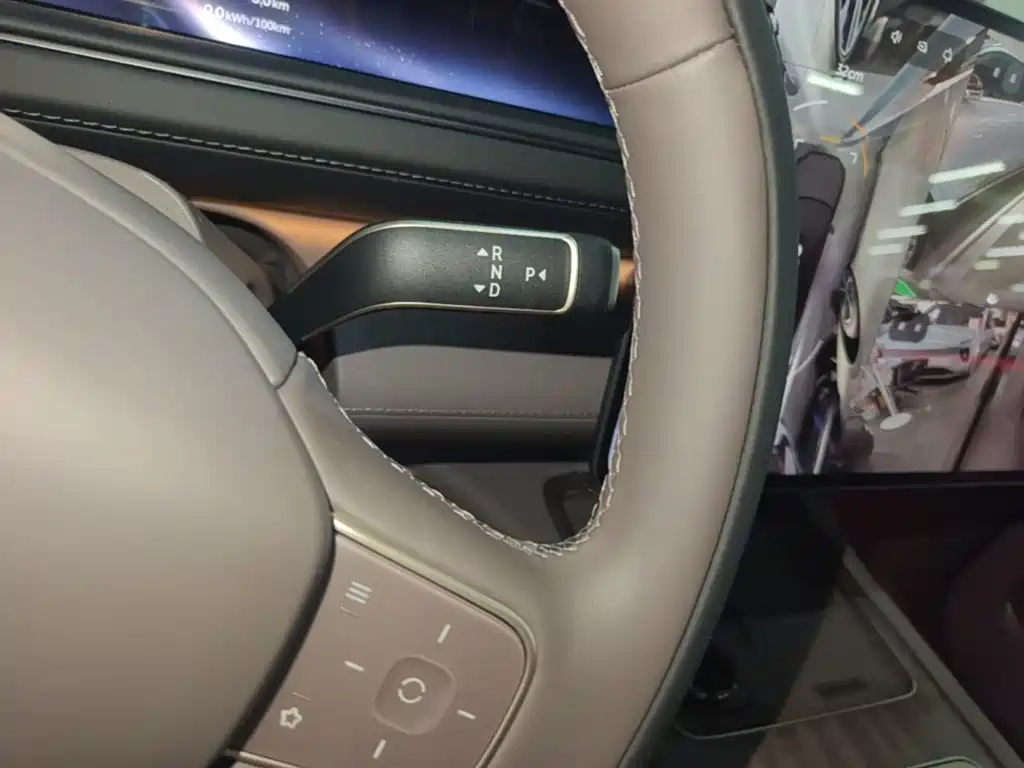 NIO ES8 — миниатюра 14