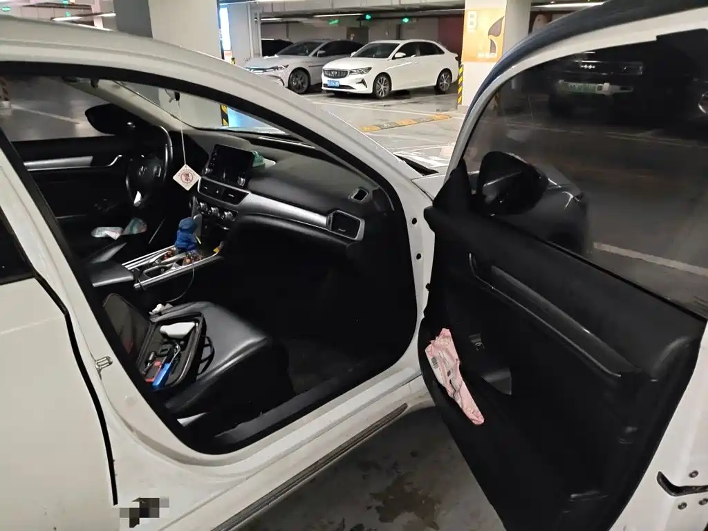 Honda Accord — миниатюра 22