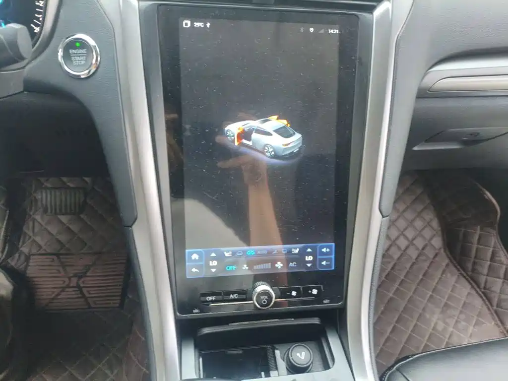 Ford Mondeo — миниатюра 6