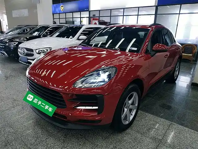 PORSCHE MACAN 2020