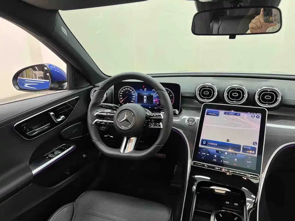 Mercedes-Benz C-Class — миниатюра 17