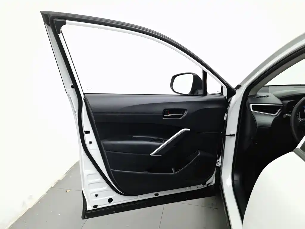 Toyota Frontlander — миниатюра 8