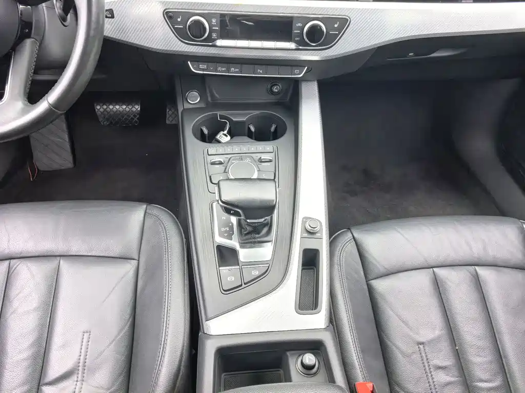 Audi A4L — миниатюра 11