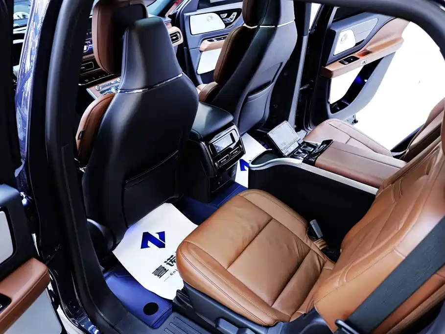 Lincoln Aviator — фотографии объявления, Фото 32