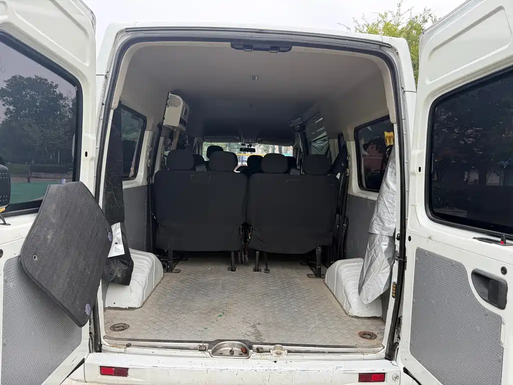 MAXUS V80 — миниатюра 12