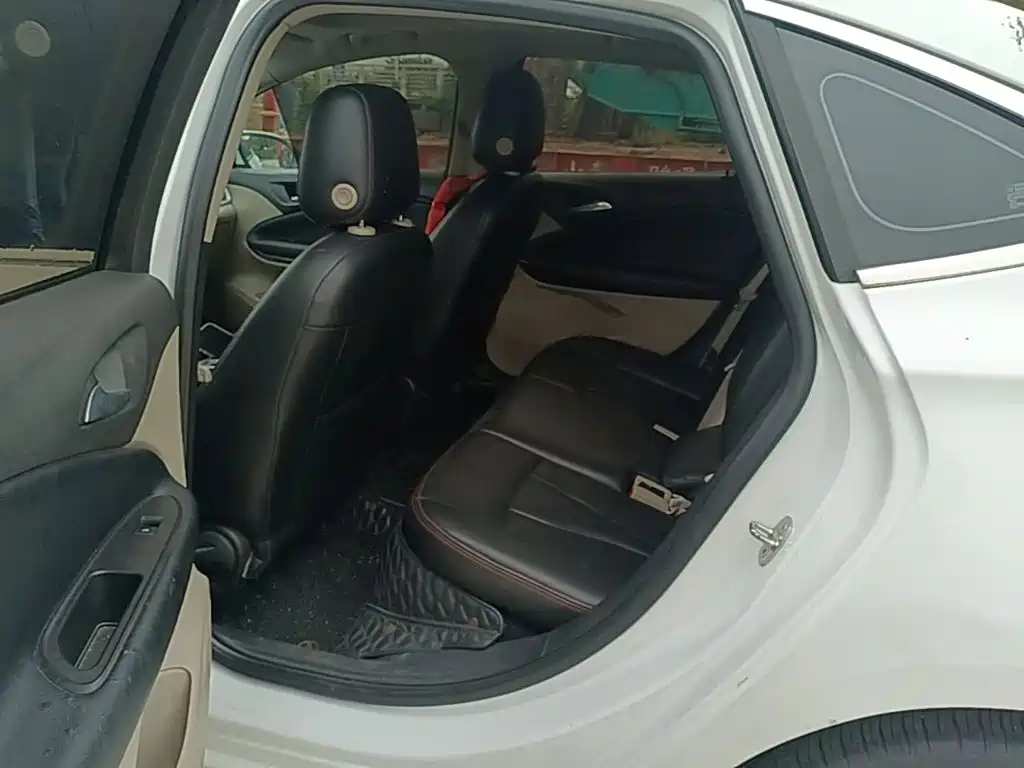 Buick Verano — миниатюра 17