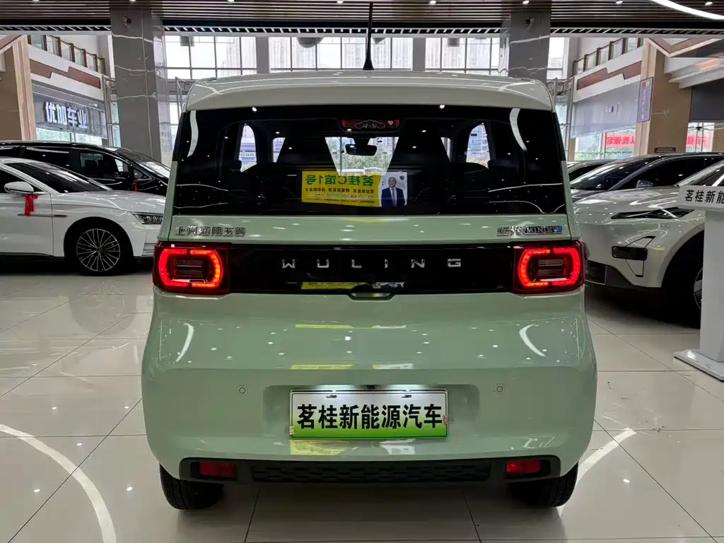 Wuling MINIEV — миниатюра 12
