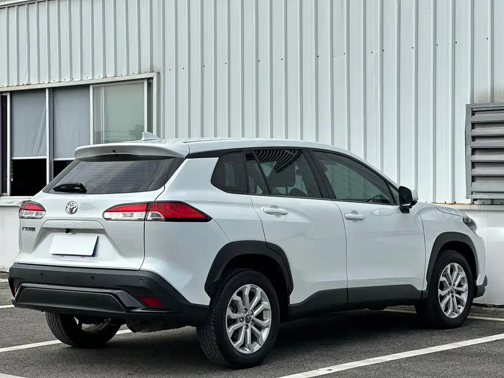 Toyota Frontlander — миниатюра 9