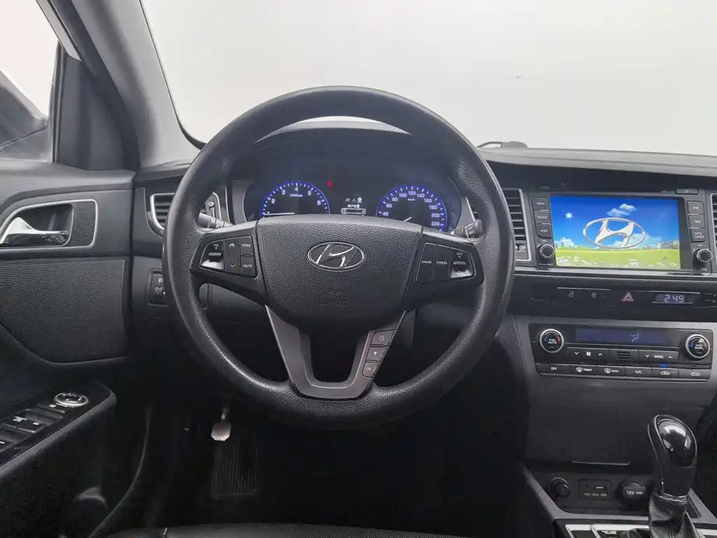 Hyundai Mistra — миниатюра 11