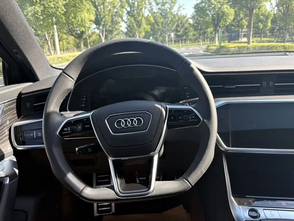 Audi A6L — миниатюра 11