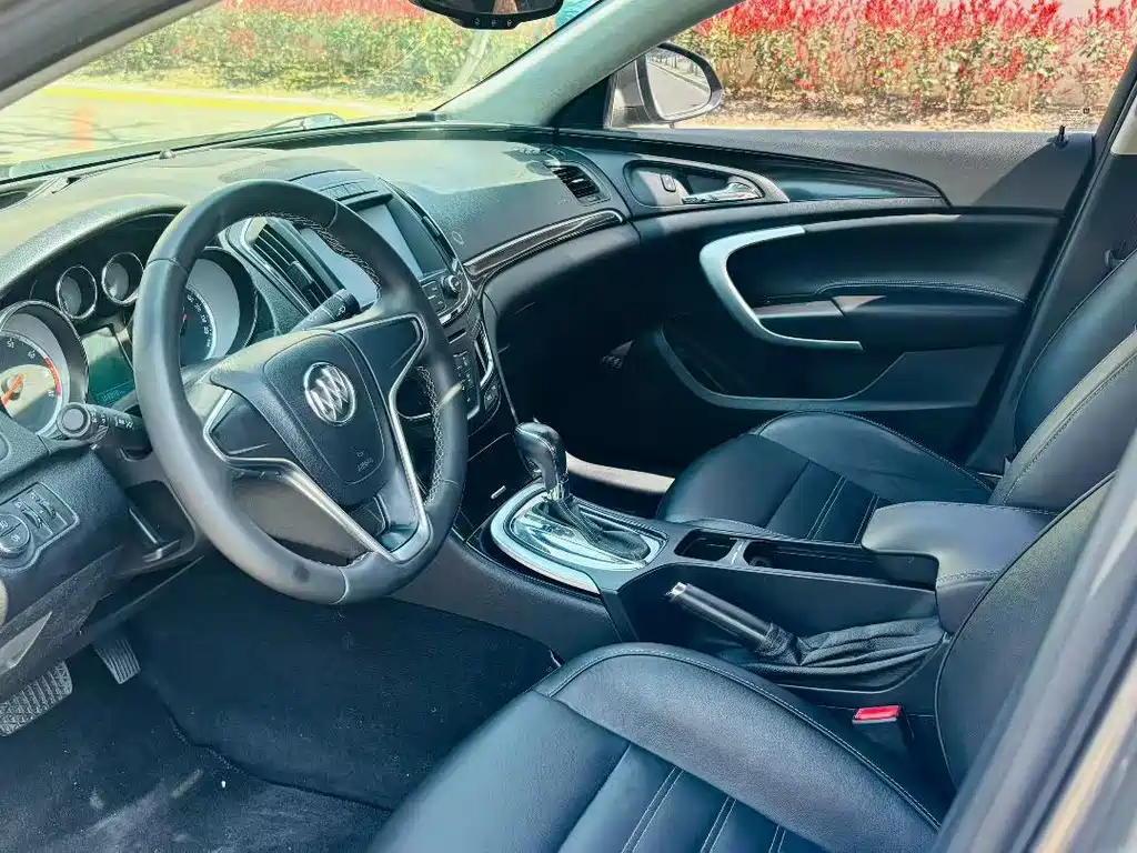 Buick Regal — миниатюра 4
