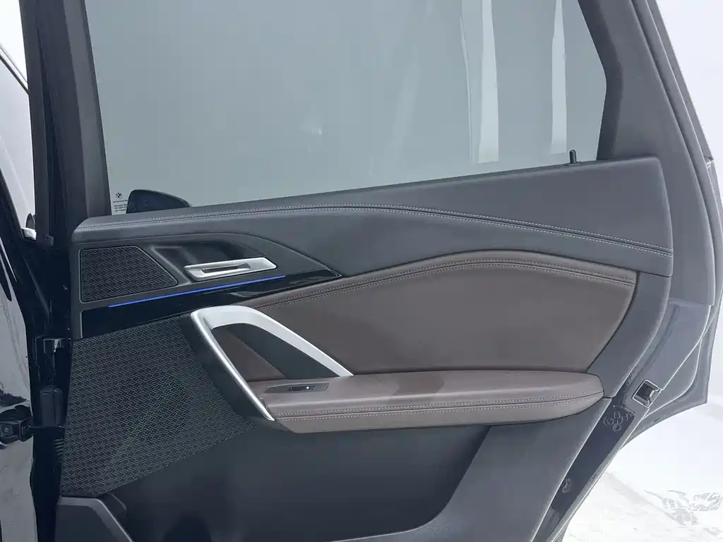 BMW X1 — миниатюра 9