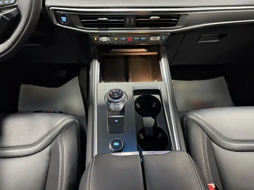 Ford Explorer — миниатюра 17