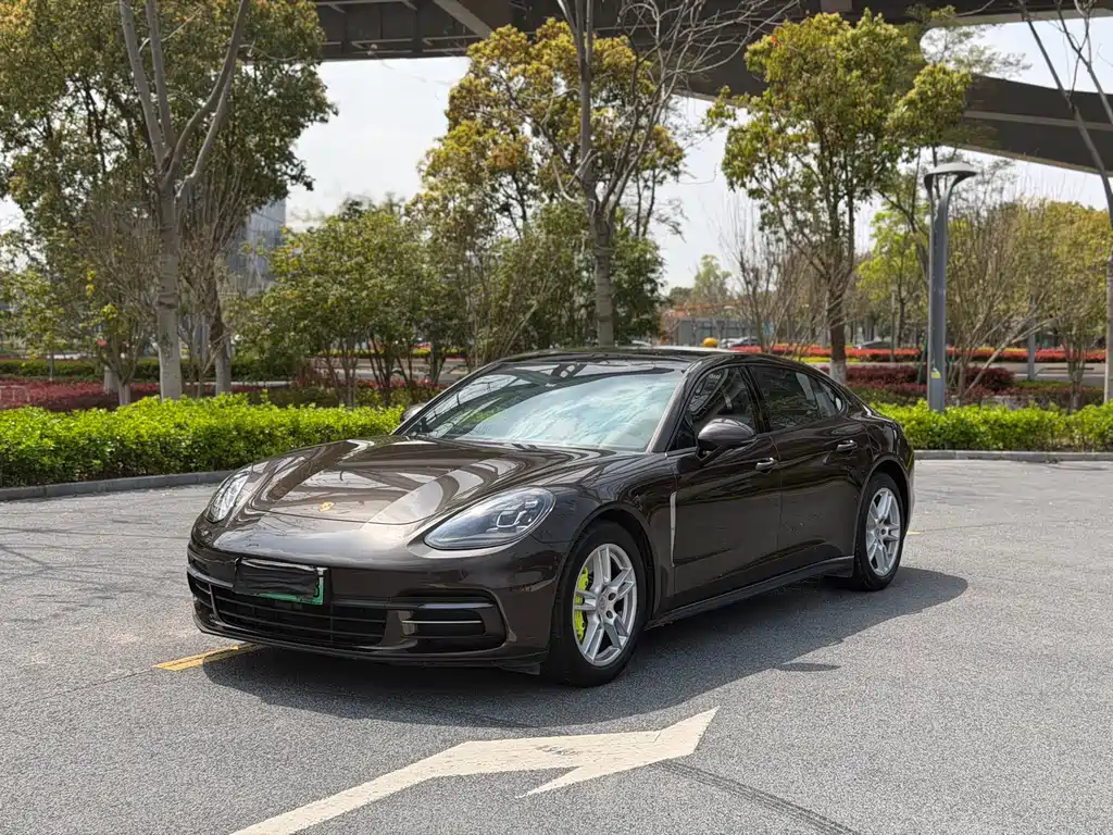Porsche Panamera Hybrid 2018