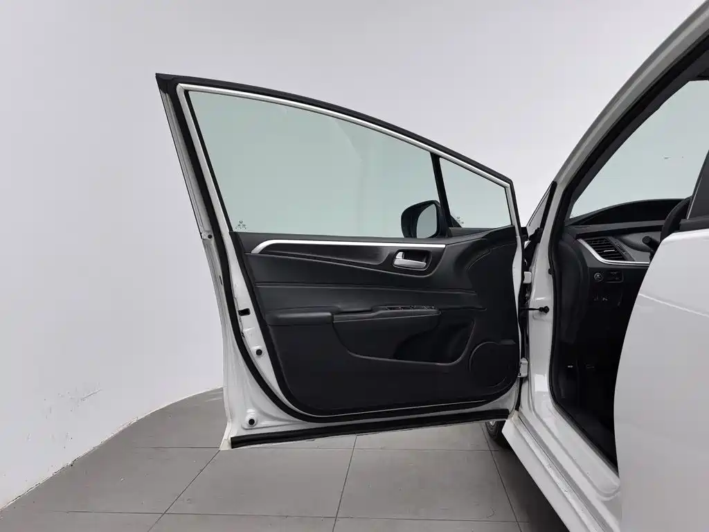 Honda Jade — миниатюра 8