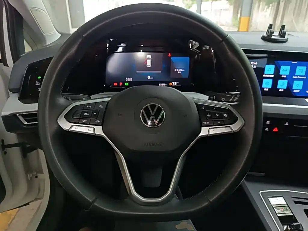 Volkswagen Golf — миниатюра 11