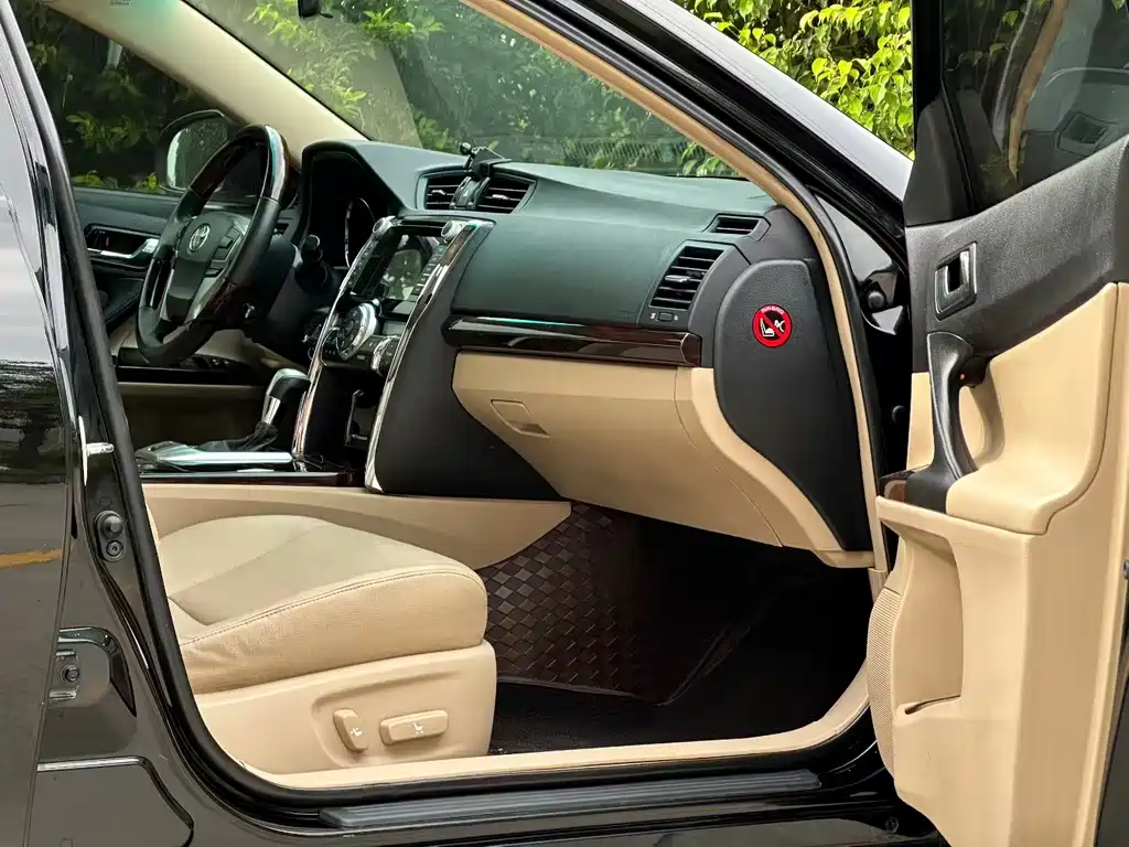 Toyota Reiz — миниатюра 7