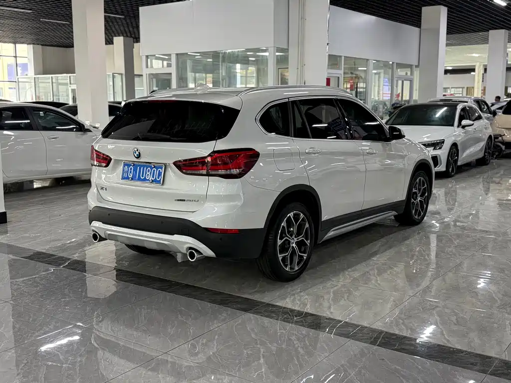 BMW X1 — миниатюра 10