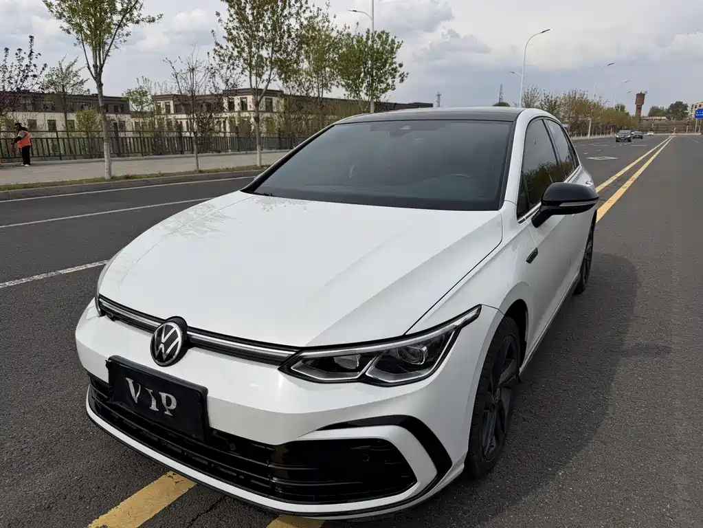 Volkswagen Golf 2022
