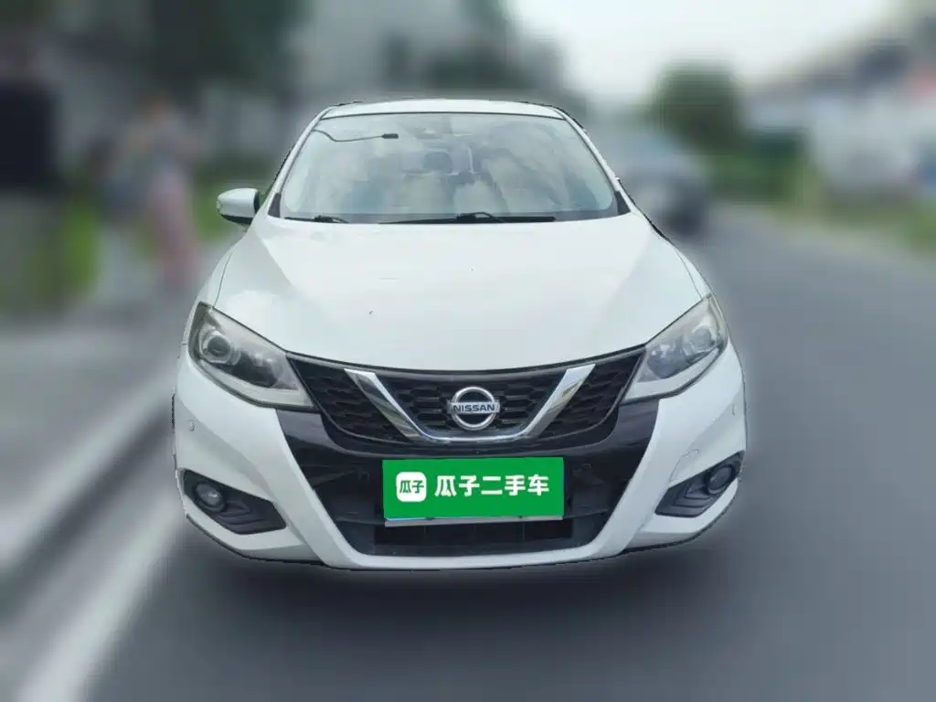 Nissan Tiida — миниатюра 2