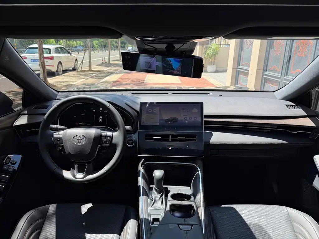 Toyota Avalon — миниатюра 5