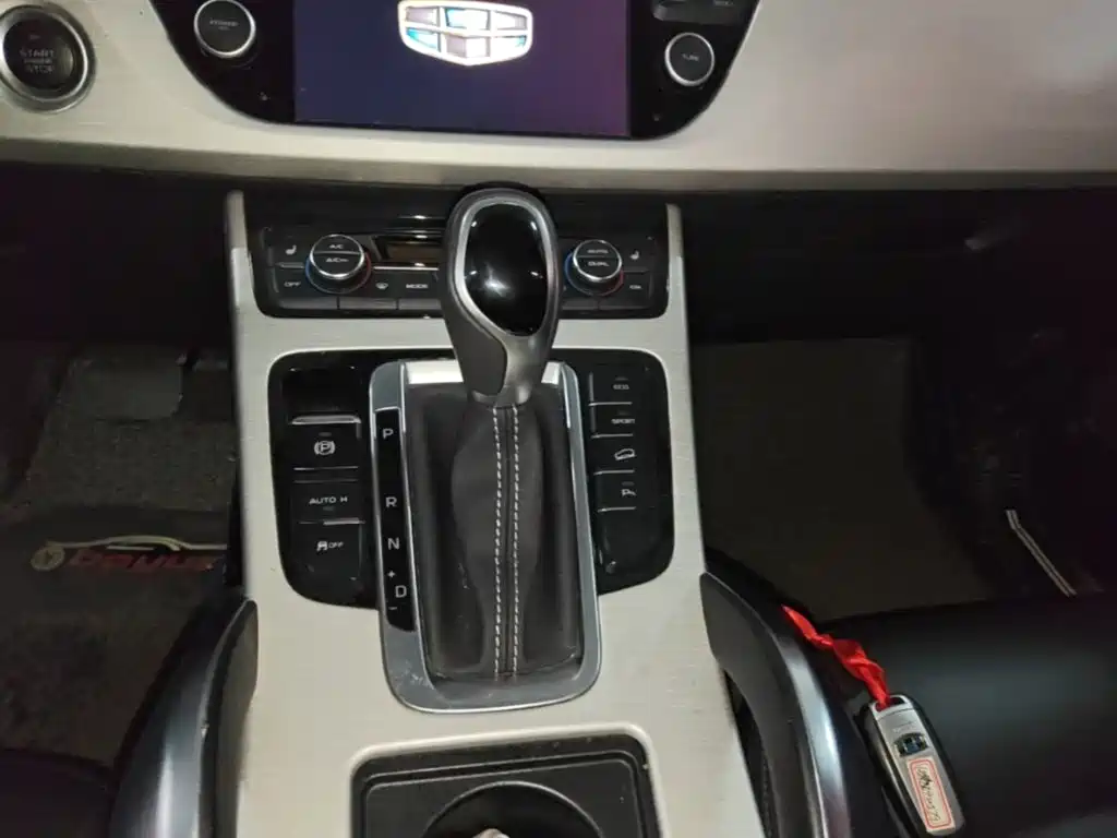 Geely Boyue — миниатюра 14