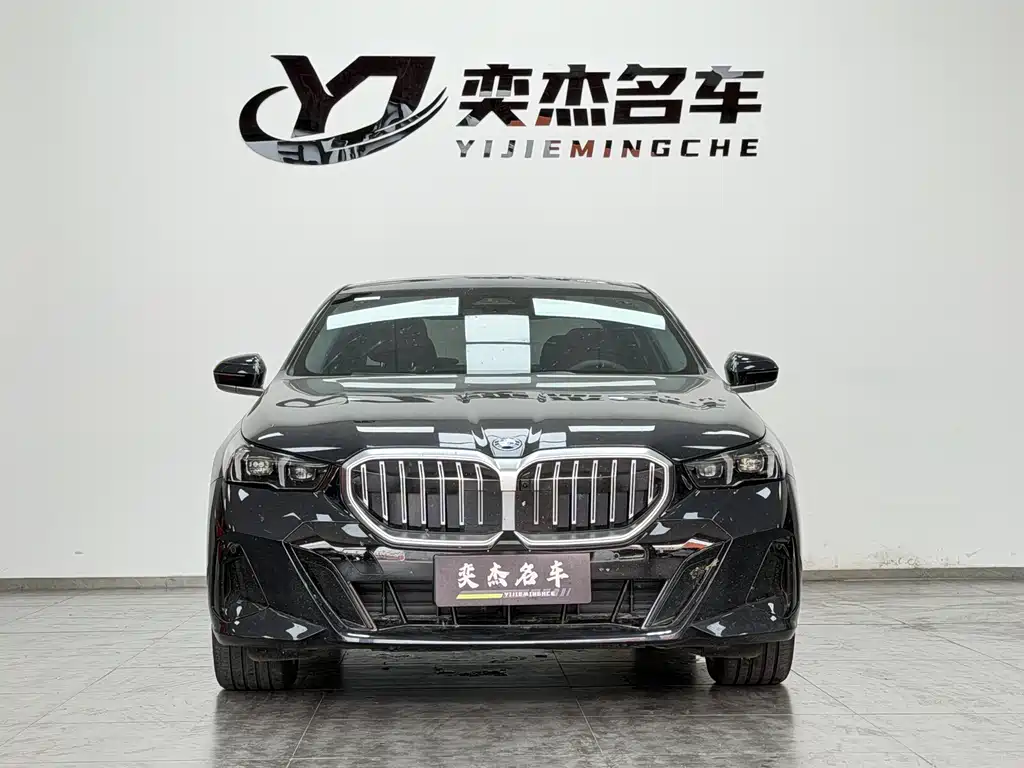 BMW 5 Series 5 2025 530Li Lead M Sport