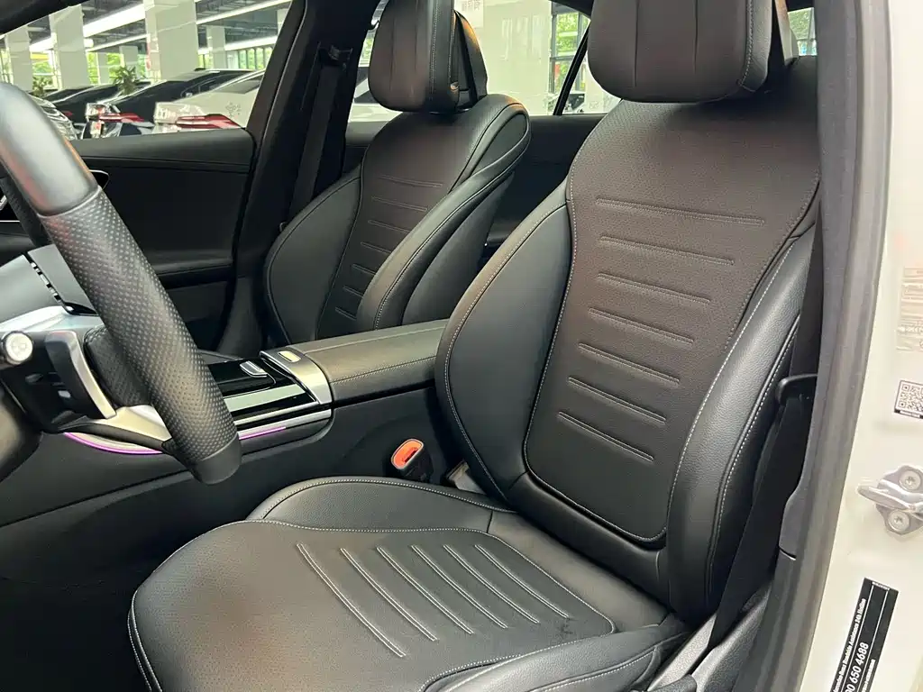 Mercedes-Benz C-Class — миниатюра 9