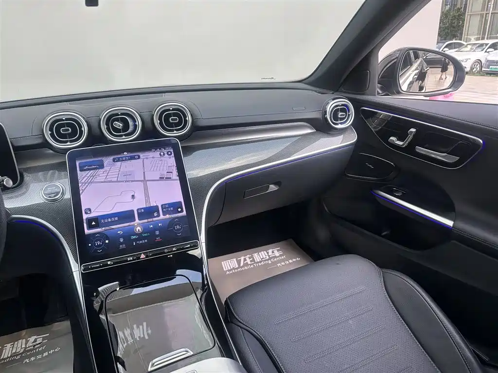 Mercedes-Benz C-Class — миниатюра 7