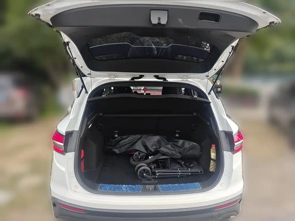 Geely Binyue — миниатюра 16