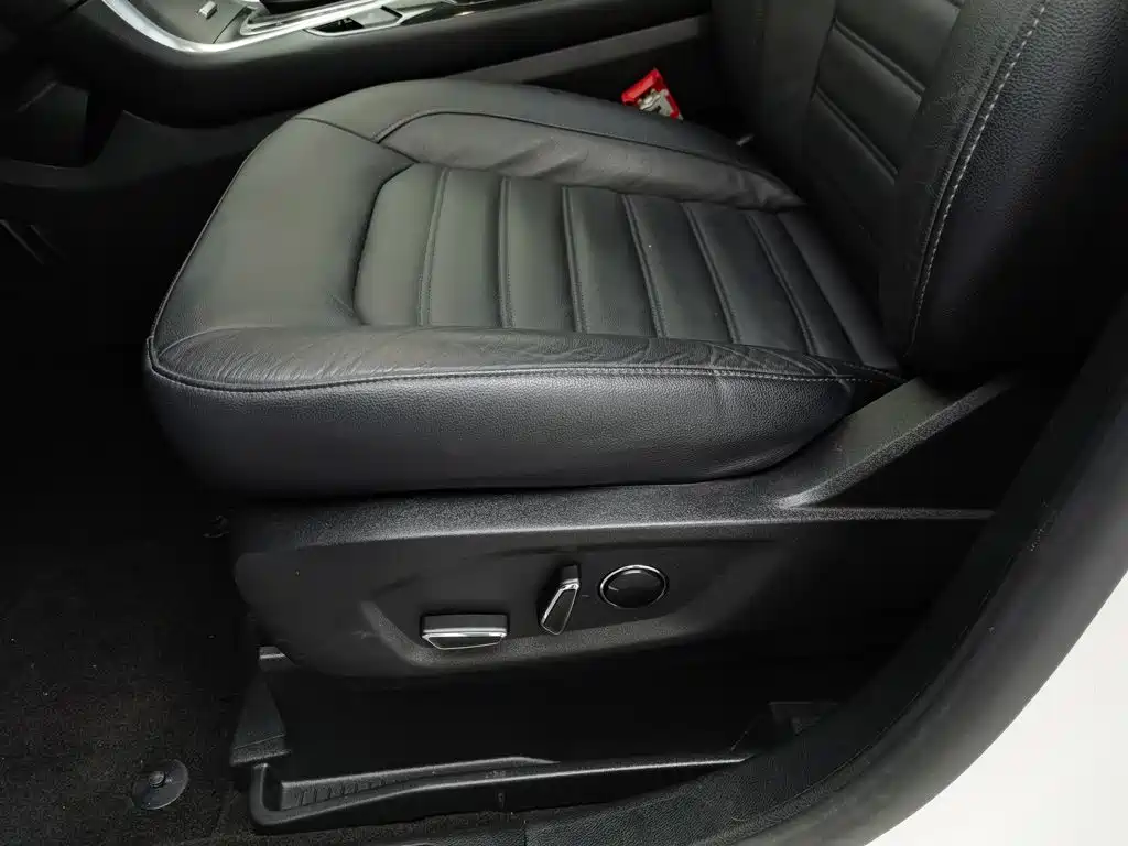 Ford Edge — миниатюра 20