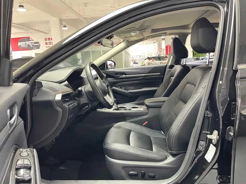 Nissan Teana — миниатюра 5