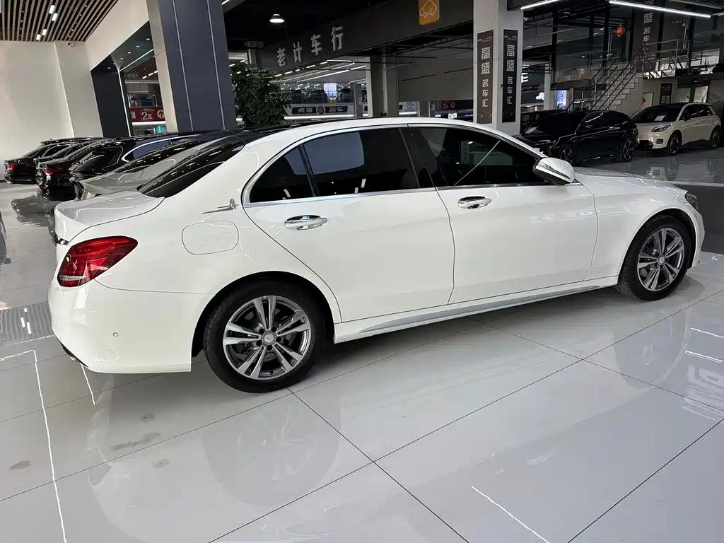 MERCEDES-BENZ C CLASS