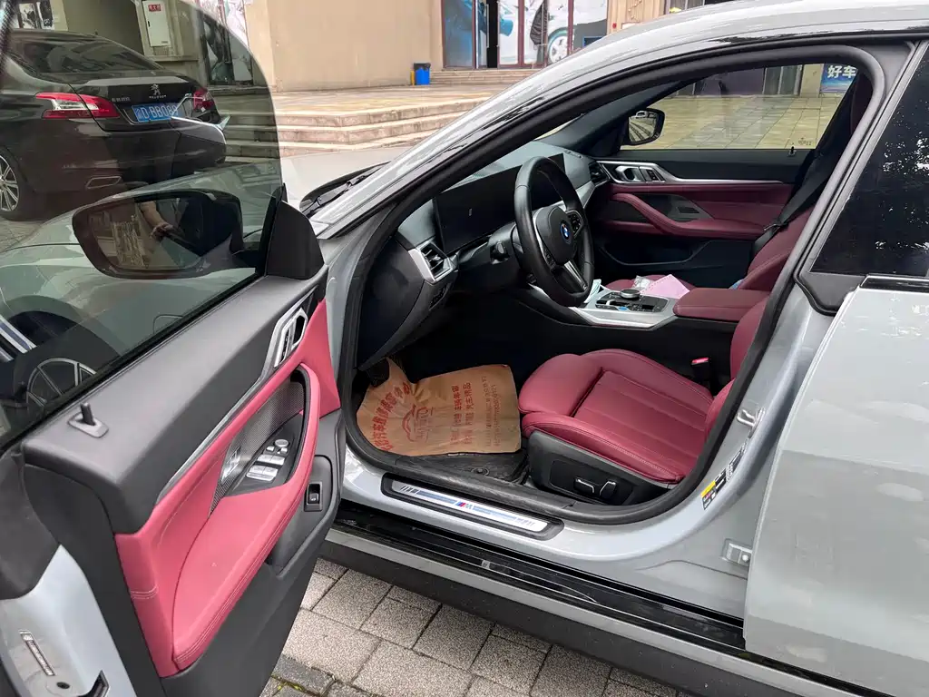 BMW i4 — миниатюра 9
