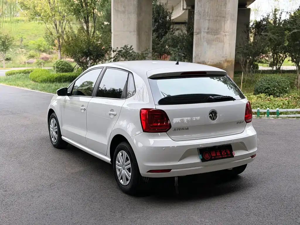 Volkswagen Polo — миниатюра 7