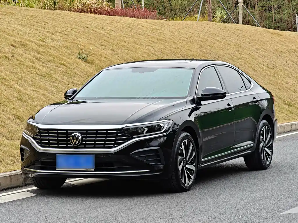 Volkswagen Passat 2025