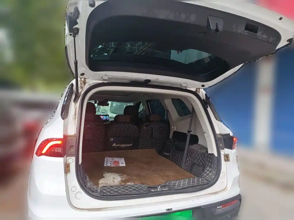 Geely Haoyue — миниатюра 15