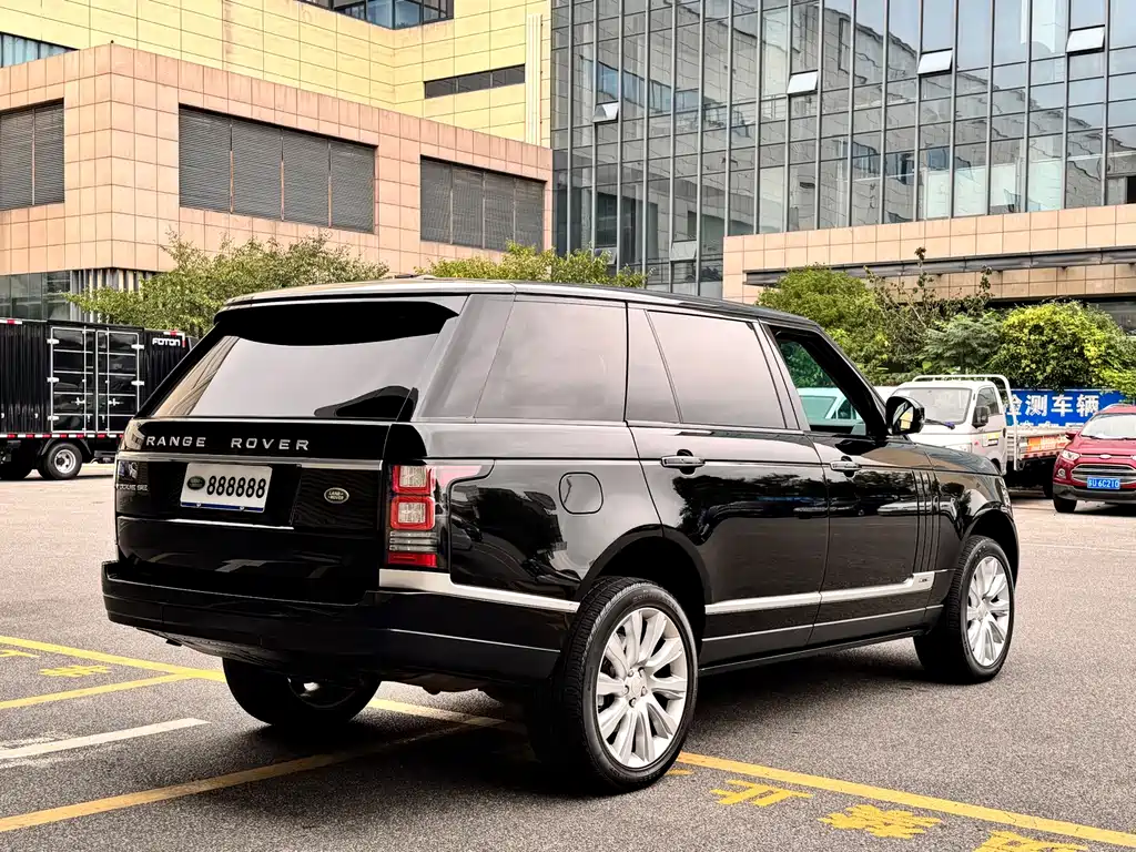 Land Rover Range Rover — миниатюра 25