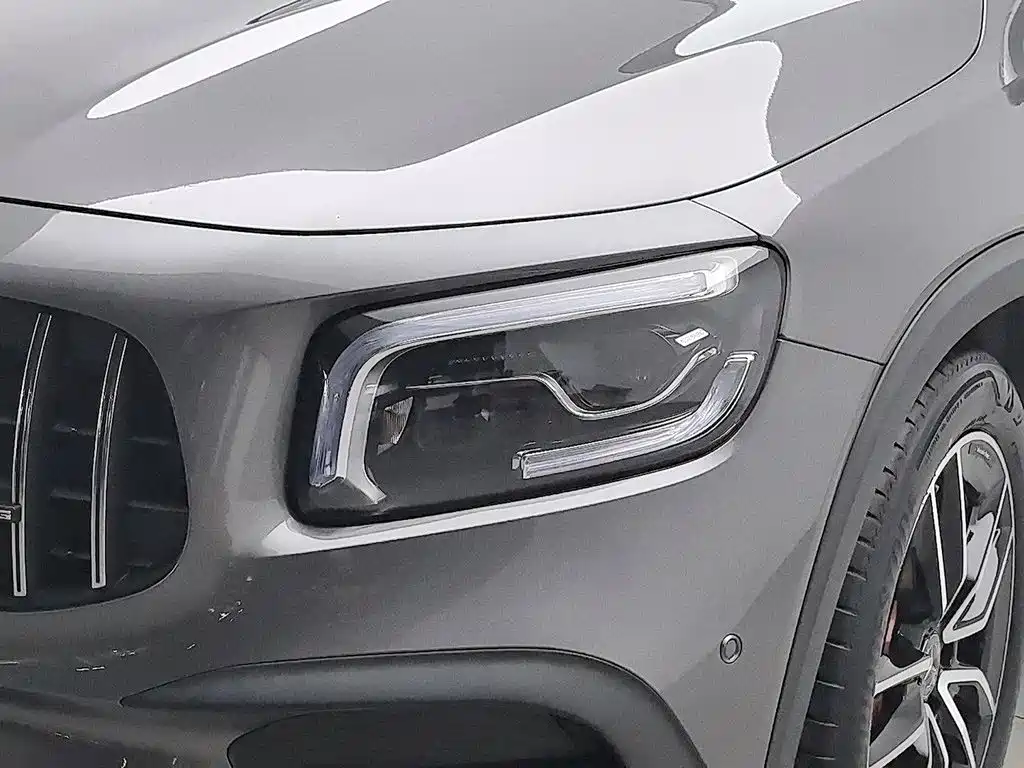Mercedes-Benz GLB AMG — миниатюра 7