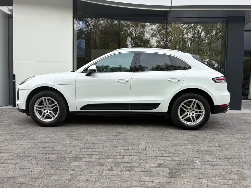 Porsche Macan — миниатюра 2