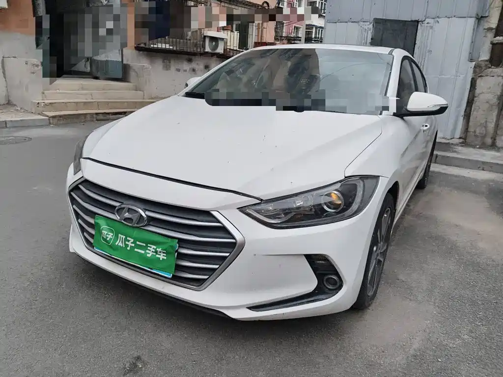 Hyundai Elantra