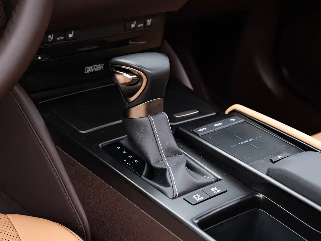 Lexus ES — миниатюра 15