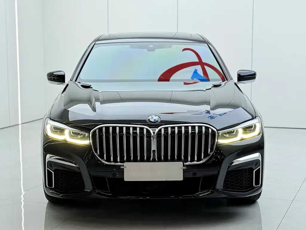 BMW 7 Series — миниатюра 3