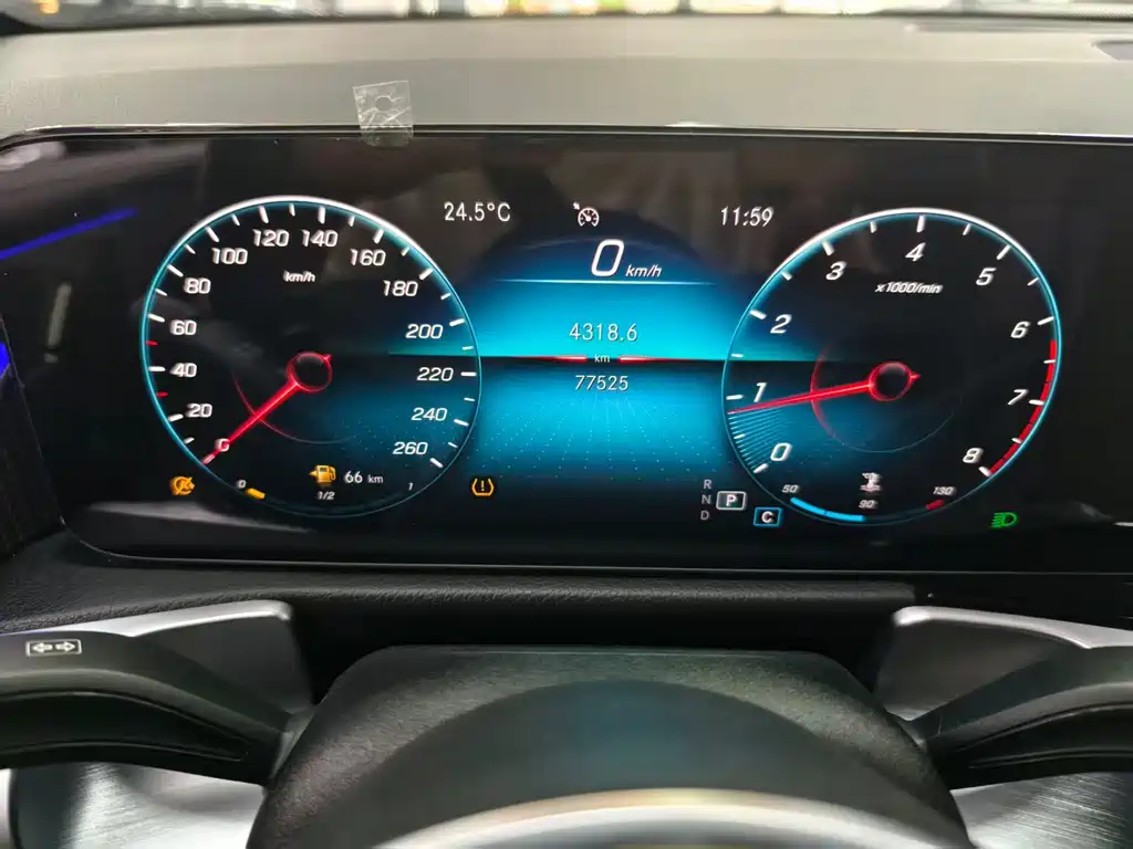 Mercedes-Benz GLB — миниатюра 10